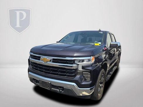 Used 2023 Chevrolet Silverado 1500 LT AWD/4WD image 9