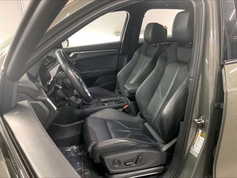 Certified 2023 Audi Q3 2.0T Premium w/ Black Optic Sport Package image 27