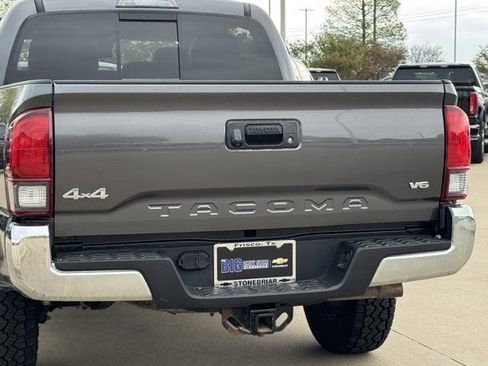 Used 2021 Toyota Tacoma SR5 image 9