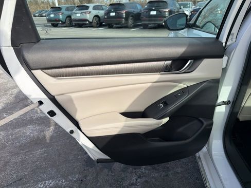 Certified 2021 Honda Accord Touring image 21