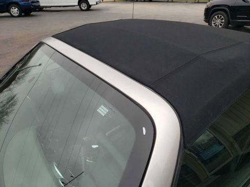 Used 2006 Pontiac Solstice Convertible w/ Power Package image 23