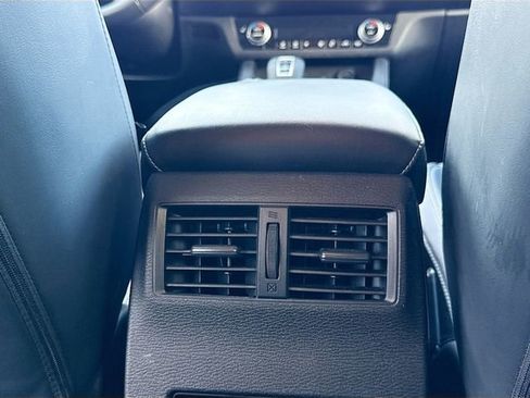 Used 2022 Mitsubishi Outlander SE image 28