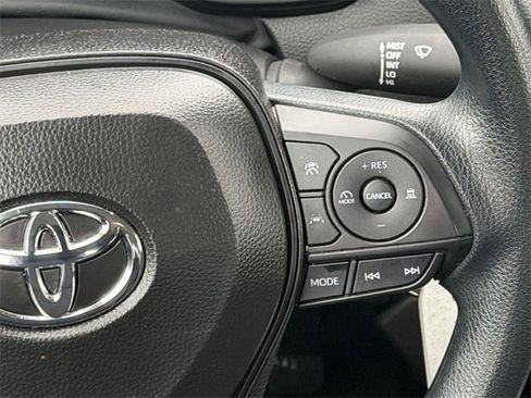 Used 2025 Toyota Corolla LE image 13