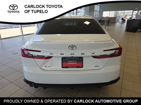 Used 2025 Toyota Camry SE FWD image 10