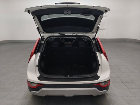 Used 2023 Kia Niro EX FWD image 29