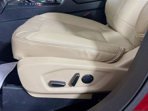 Used 2016 Ford Explorer Limited image 21