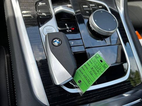 Used 2026 BMW X6 xDrive40i w/ Climate Comfort Package AWD/4WD image 43
