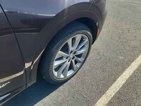Used 2023 Buick Envision Avenir FWD image 9