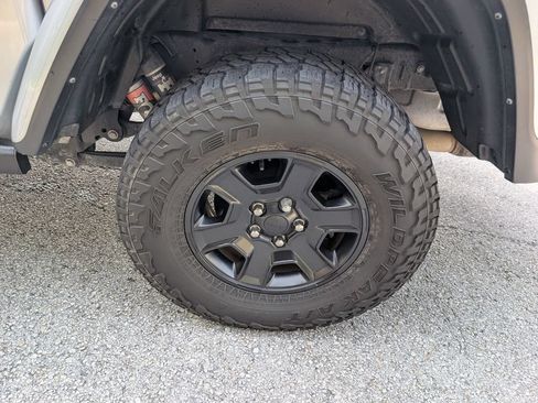 Used 2022 Jeep Gladiator Mojave AWD/4WD image 14