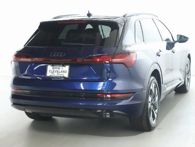 Used 2022 Audi e-tron Premium AWD/4WD image 50