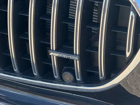 Used 2024 Mercedes-Benz S 63 AMG S w/ Carbon Fiber Exterior Package image 19