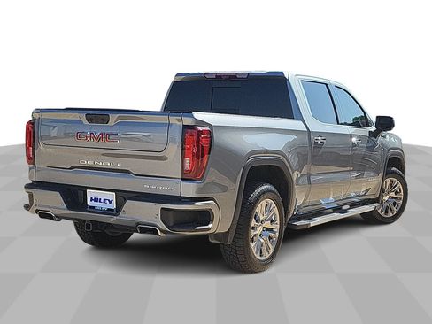 Used 2024 GMC Sierra 1500 Denali w/ Technology Package AWD/4WD image 8
