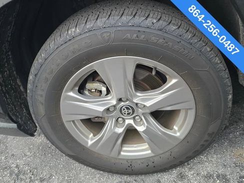 Used 2024 Toyota RAV4 XLE image 21