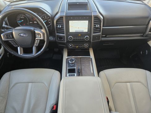 Used 2020 Ford Expedition Platinum image 19
