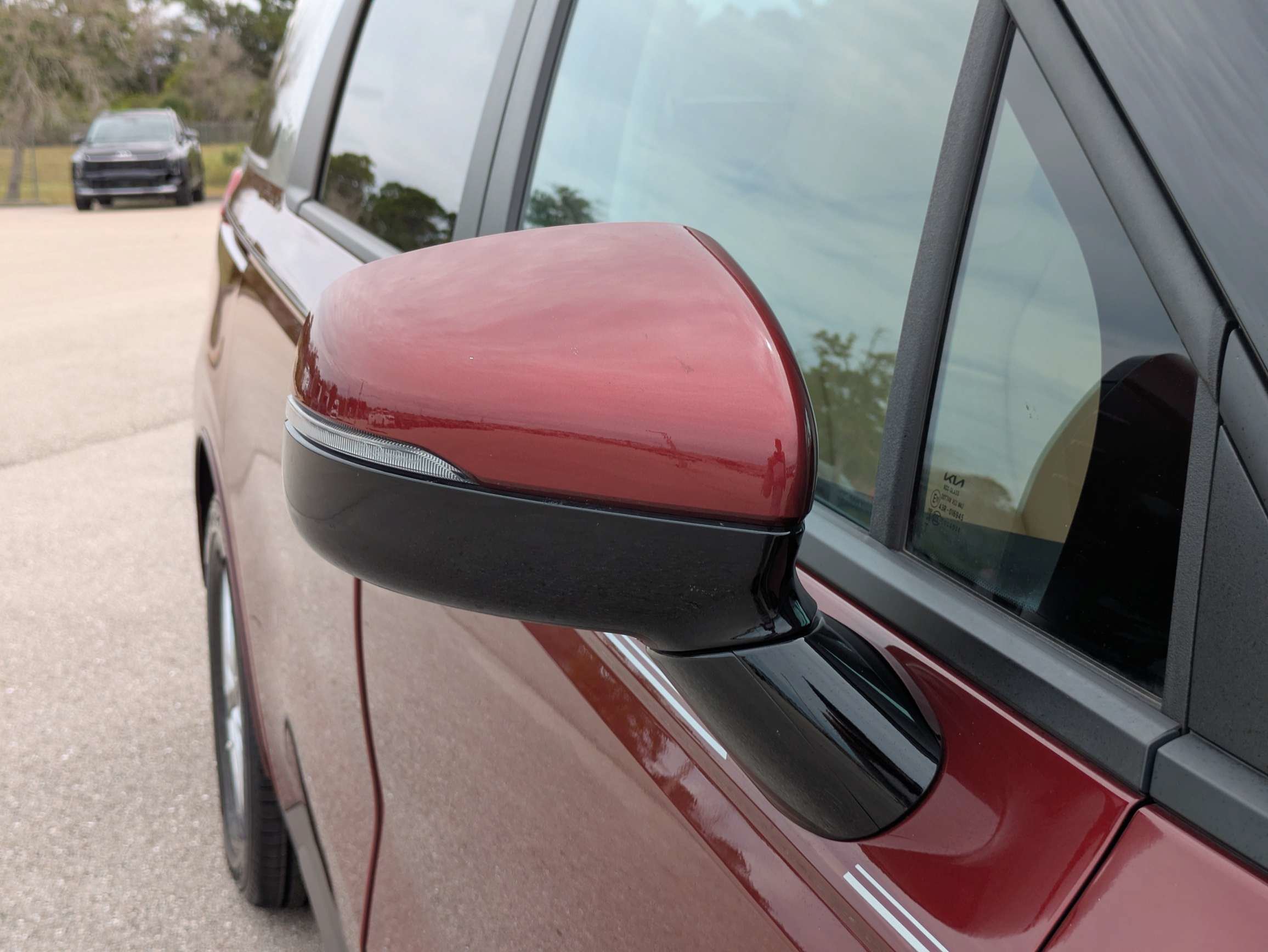Certified 2024 Kia Carnival LX FWD image 12