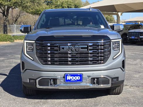 Certified 2025 GMC Sierra 1500 Denali Ultimate AWD/4WD image 3