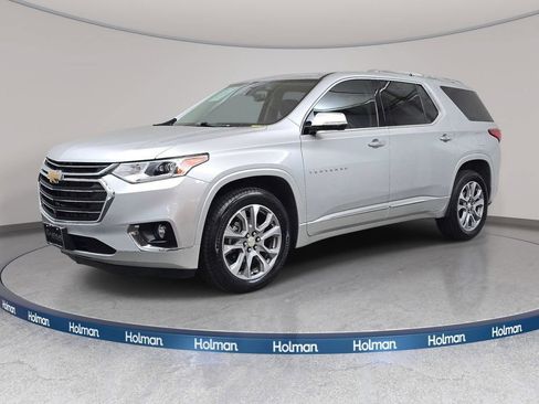 Used 2020 Chevrolet Traverse Premier AWD/4WD image 1