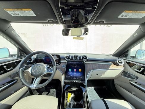 Used 2025 Mercedes-Benz C 300 Sedan image 6