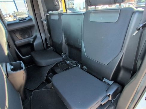 Used 2023 Toyota Tacoma TRD Sport image 6