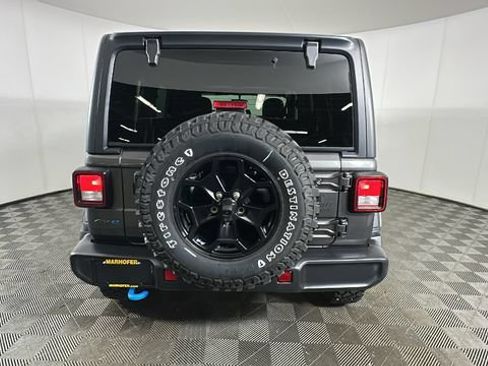 Used 2023 Jeep Wrangler Unlimited w/ Cold Weather Group AWD/4WD image 3