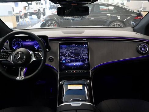 New 2026 Mercedes-Benz EQE 320 4MATIC SUV image 4