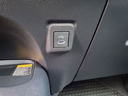 Used 2025 Toyota Corolla LE w/ LE Premium Package FWD image 16