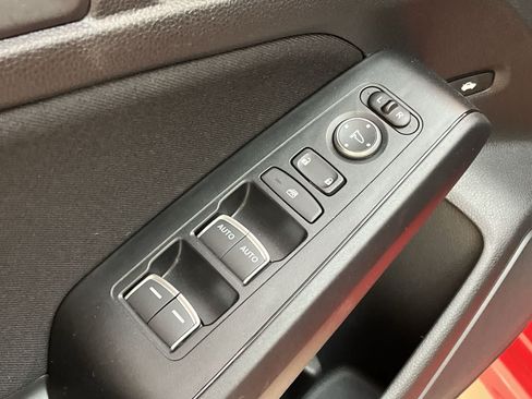 Certified 2025 Honda Civic Sport image 15