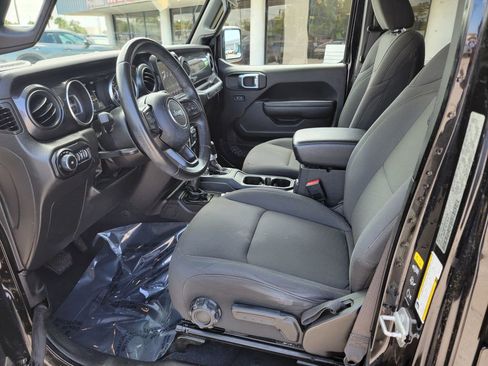 Used 2022 Jeep Wrangler Unlimited Sport AWD/4WD image 11