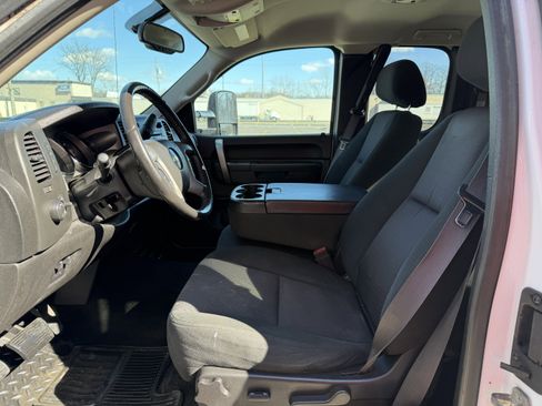 Used 2012 Chevrolet Silverado 2500 LT w/ Interior Plus Package image 10