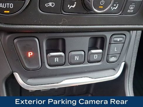 Used 2020 GMC Terrain SLE w/ Driver Convenience Package image 14