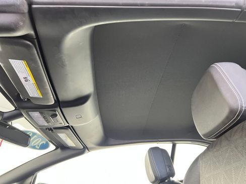 Used 2019 Buick Cascada Premium FWD image 22