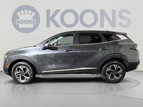 Used 2023 Kia Sportage LX AWD/4WD image 2