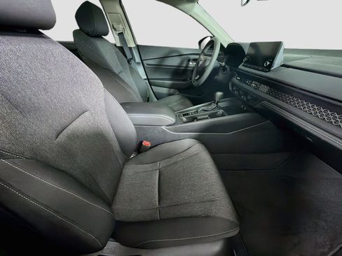 Used 2025 Honda Accord SE image 30