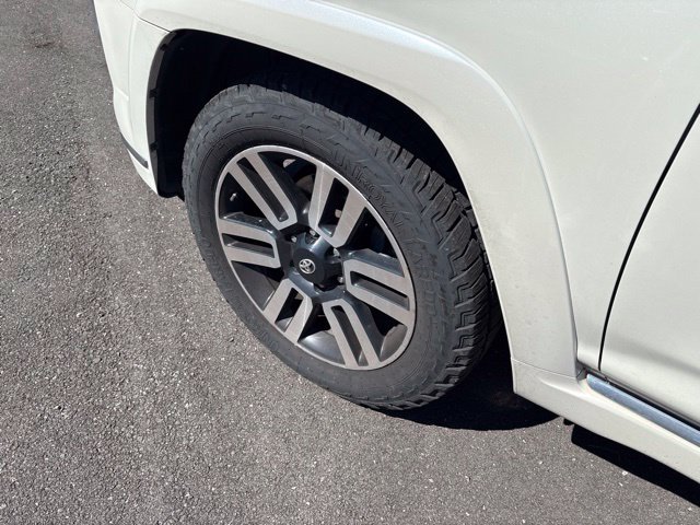 Used 2018 Toyota 4Runner Limited AWD/4WD image 4