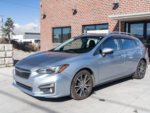 Used 2017 Subaru Impreza 2.0i Limited image 1