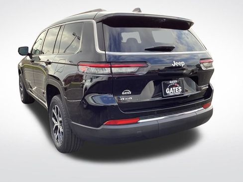 Used 2024 Jeep Grand Cherokee L Limited w/ Luxury Tech Group II image 7