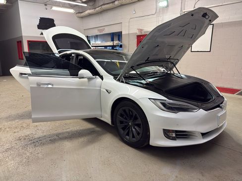 Used 2018 Tesla Model S P100D image 7
