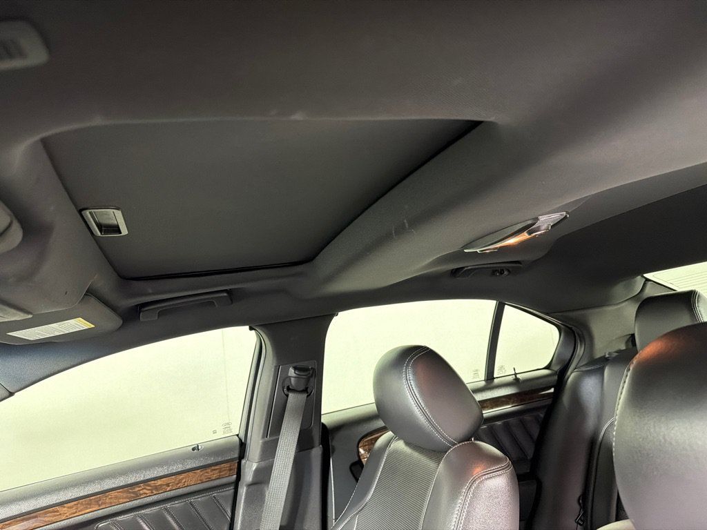 Used 2019 Ford Taurus Limited FWD image 14