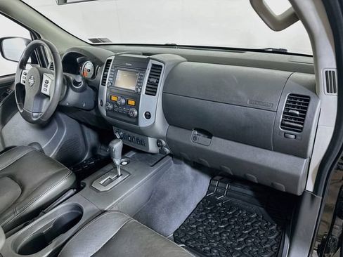 Used 2020 Nissan Frontier PRO-4X w/ Pro-4x Utility Package AWD/4WD image 11