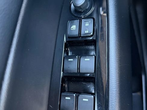 Used 2018 MAZDA CX-5 Touring w/ Preferred Equipment Package image 21