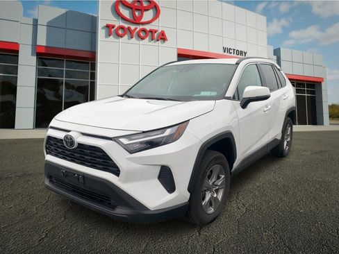 Used 2025 Toyota RAV4 XLE image 6