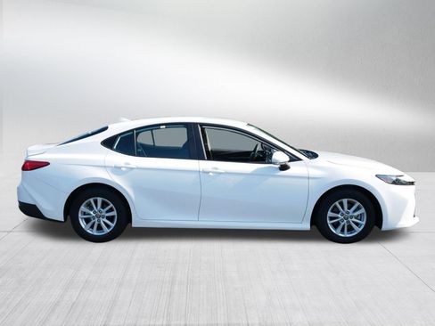Certified 2025 Toyota Camry LE FWD image 8