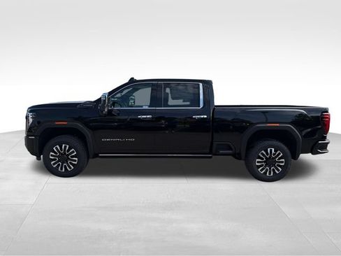New 2026 GMC Sierra 2500 Denali Ultimate AWD/4WD image 4