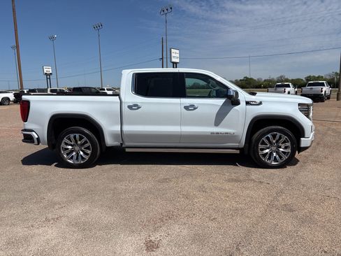 New 2026 GMC Sierra 1500 Denali w/ Denali Reserve Package image 7