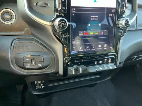 Certified 2025 RAM 2500 Big Horn AWD/4WD image 24