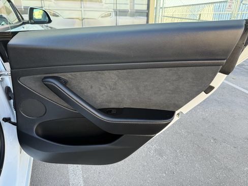 Used 2023 Tesla Model 3 Standard Range image 24