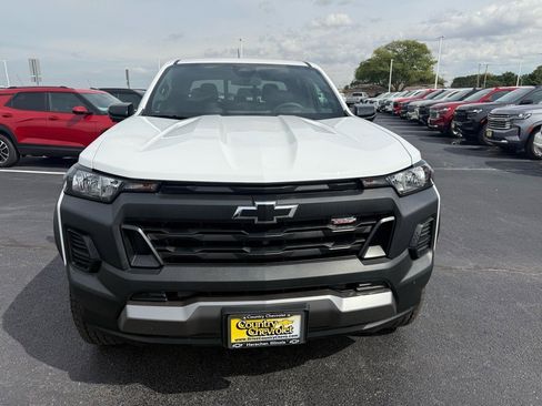 Used 2024 Chevrolet Colorado Trail Boss w/ Technology Package image 7