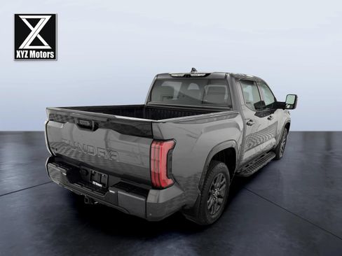 Used 2022 Toyota Tundra Platinum AWD/4WD image 6