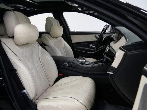 Used 2017 Mercedes-Benz S 550 4MATIC Sedan image 21