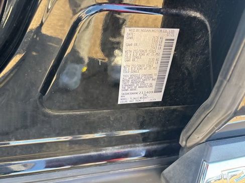 Used 2022 Nissan Pathfinder Platinum w/ Cargo Package image 26